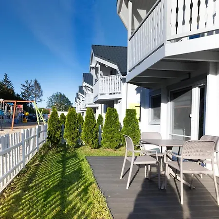 Jaktstuga Collins Ustronie Morskie